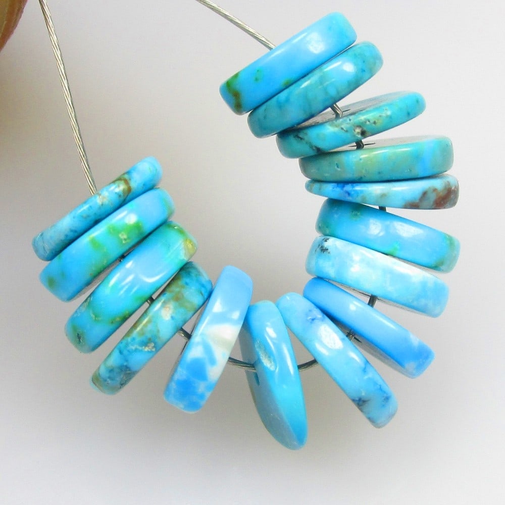 9.68 Ctw Natural 15 Drilled Turquoise Round Beads (1 of 2)