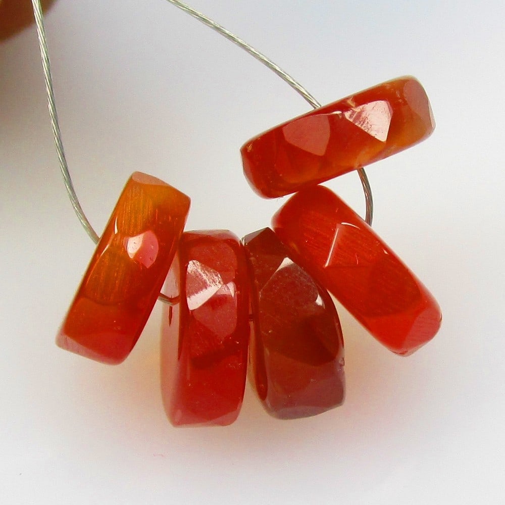 9.46 Ctw Natural 5 Drilled Orange Carnelian Round Beads: No Reserve! Title: 9.46 Ctw Natural 5 Drilled Orange Carnelian Round Beads Stone Clarity: Semi-Transparent Gemstone:Natural Carnelian Beads Carat Weights: 9.46 Size/Dimensions: 8.20 - 8.40 mm / 5 Pc's