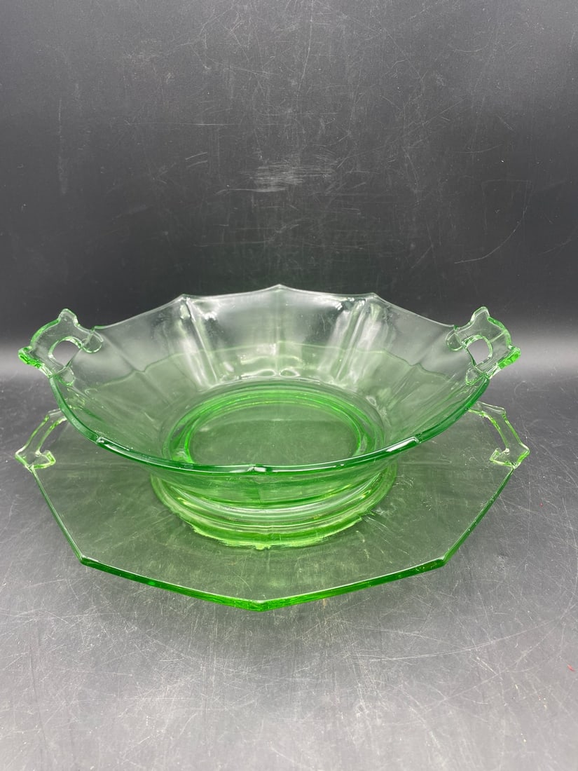 Twp Pieces of Lovely Old Uranium Glass (1 of 8)