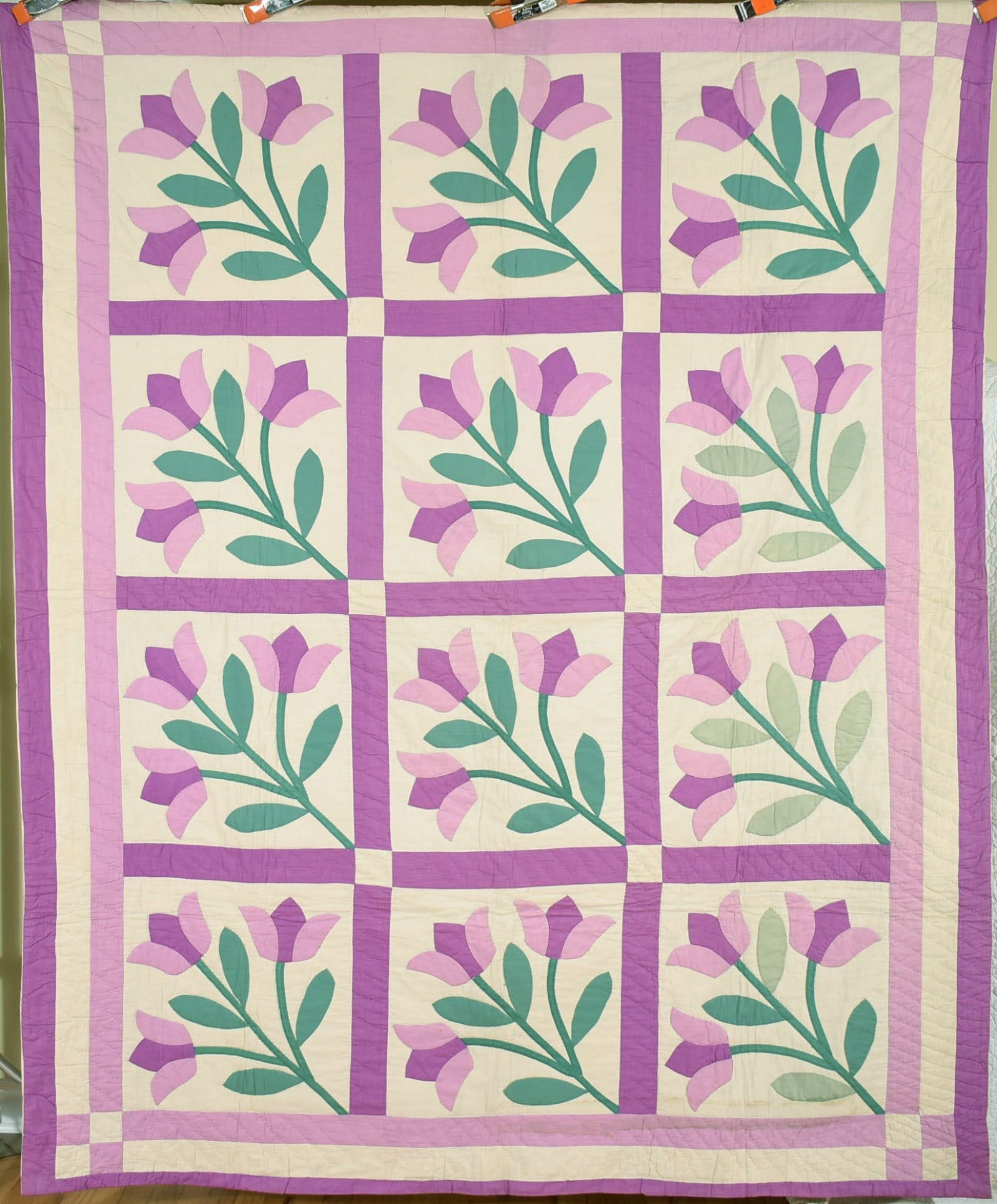 30's Tulip Applique Quilt (1 of 6)