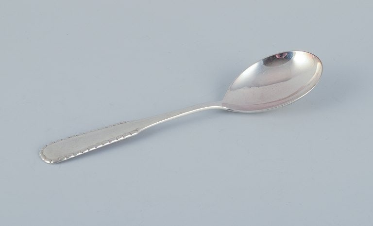 Georg Jensen Rope serving spoon in sterling silver. Stamped with 1915-1919 hallmark. In excellent (1 of 5)