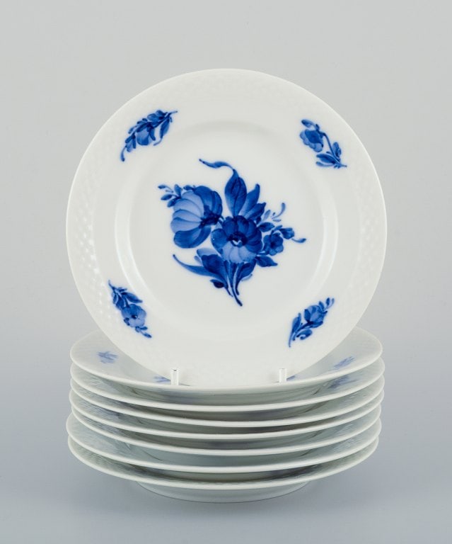 Royal Copenhagen Blue Flower Braided, a set of eight plates. (1 of 5)