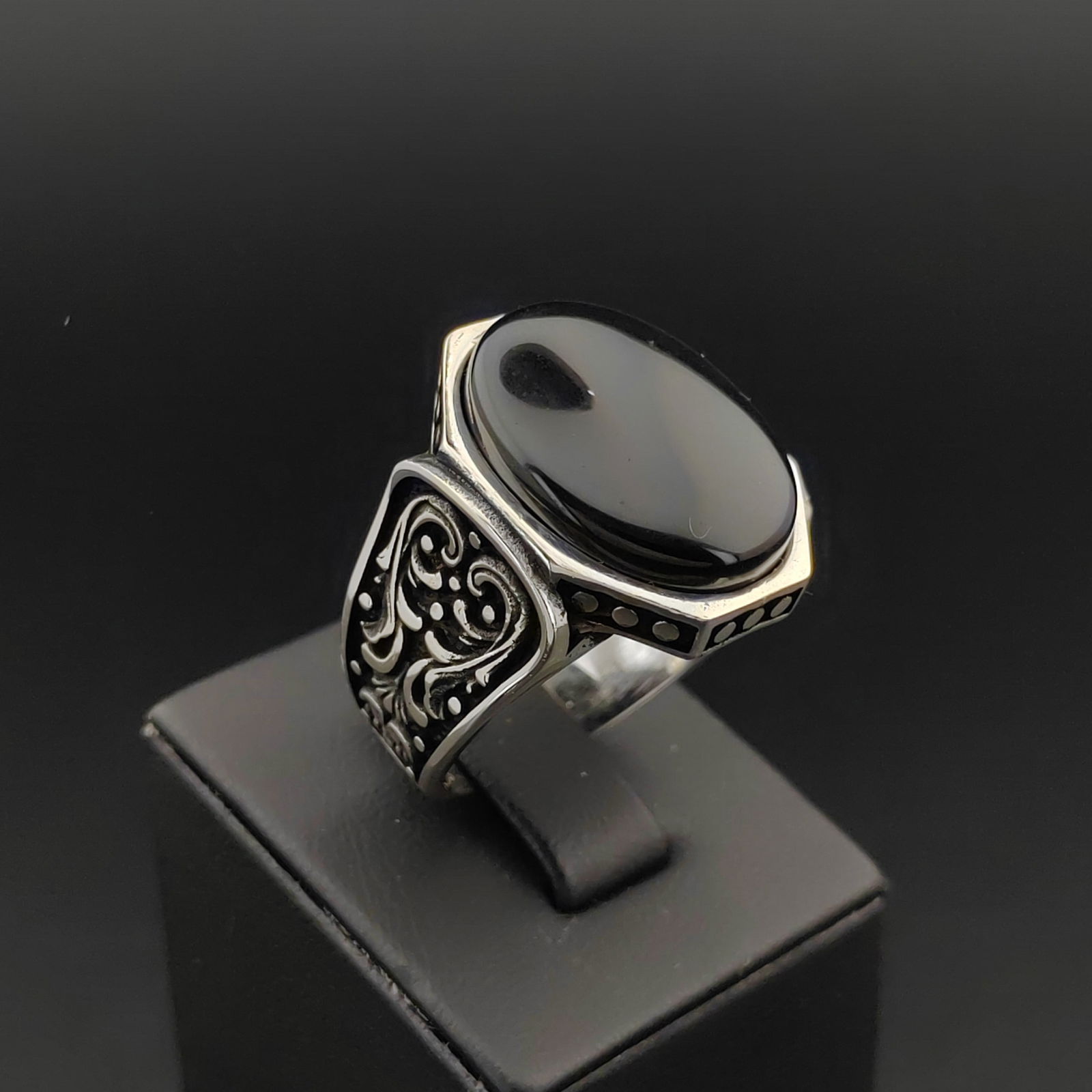 925 Silver Men's Ring with Black Onyx (1 of 8)