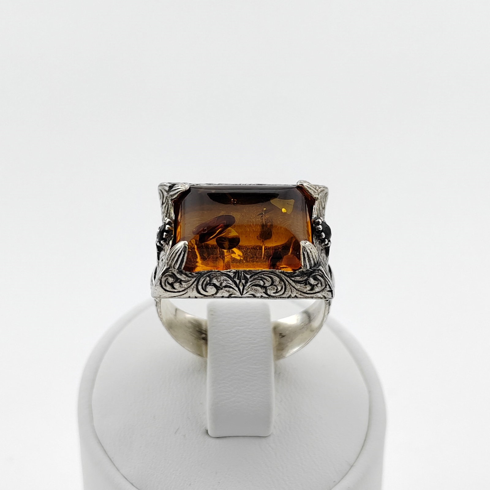 925 Silver Men's Ring with Baltic Amber (1 of 8)