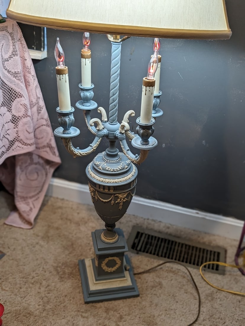 Wedgewood 5 lamp - 2