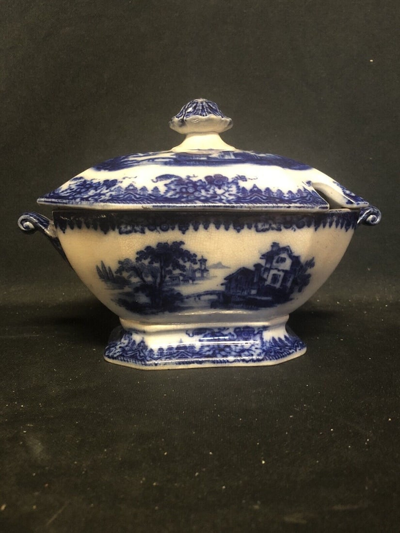 Flow Blue Sauce Tureen (1 of 7)
