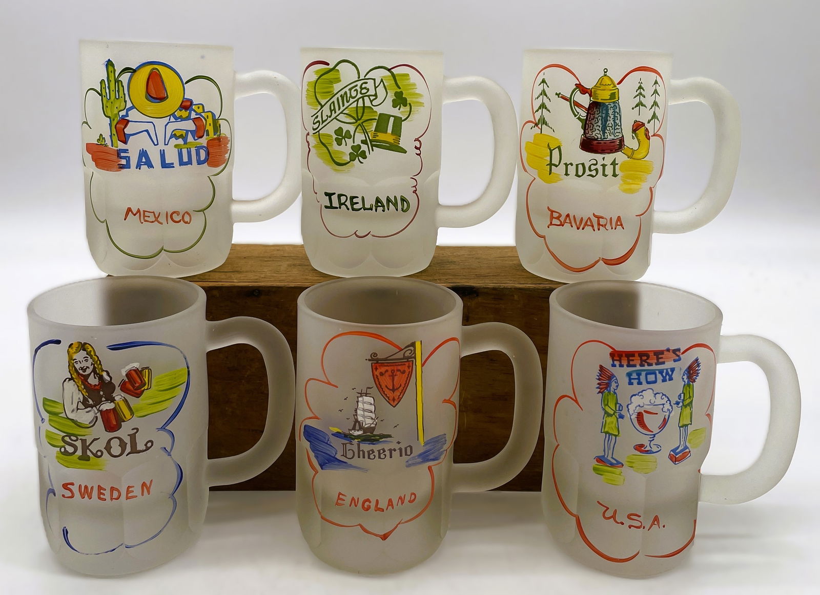 RARE HAZEL ATLAS GAY FAD FROSTED BEER MUGS TOASTS AROUND THE WORLD (1 of 8)