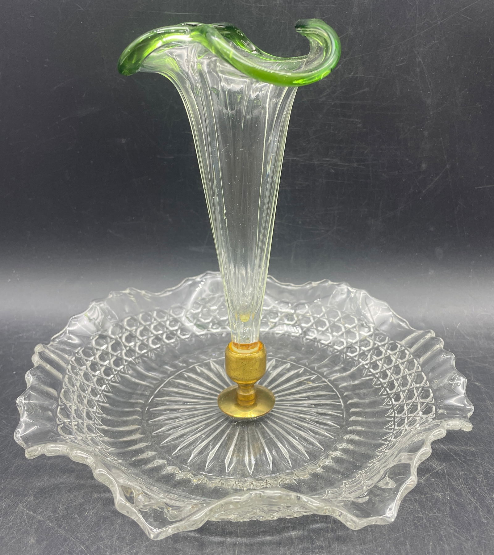 Single Flute Epergne Vaseline Center Glows! (1 of 8)