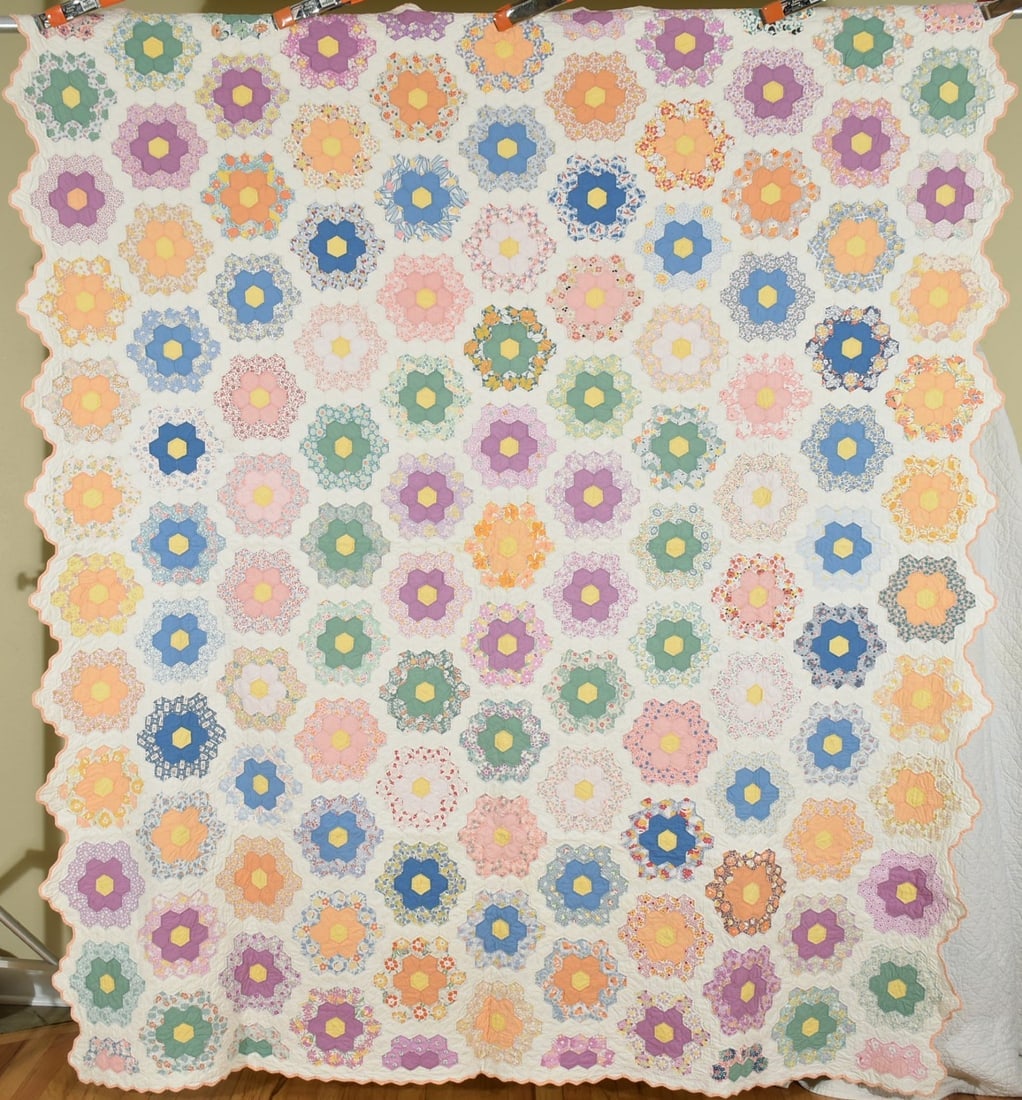 Large 30's Flower Garden Quilt (1 of 12)