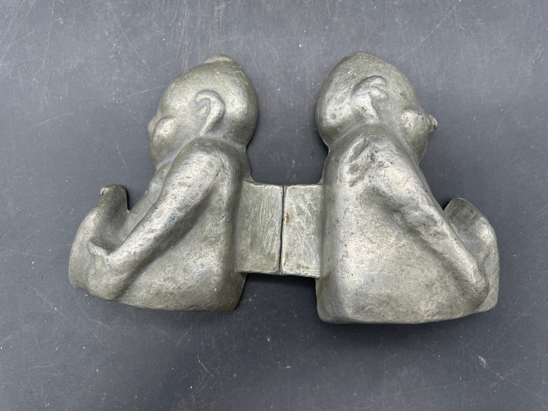 RARE BILLIKEN CANDY OR ICE CREAM MOLD (1 of 8)