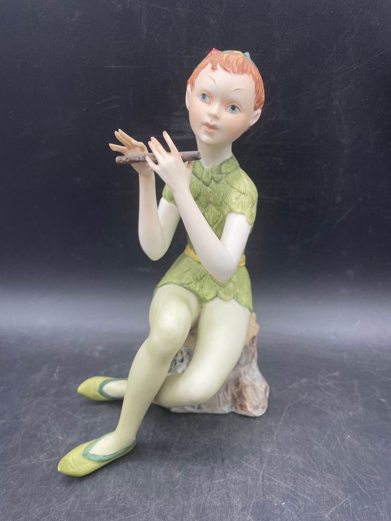 VINTAGE CYBIS PETER PAN PLAYING THE FLUTE PORCELAIN FIGURINE 7.25" (1 of 8)