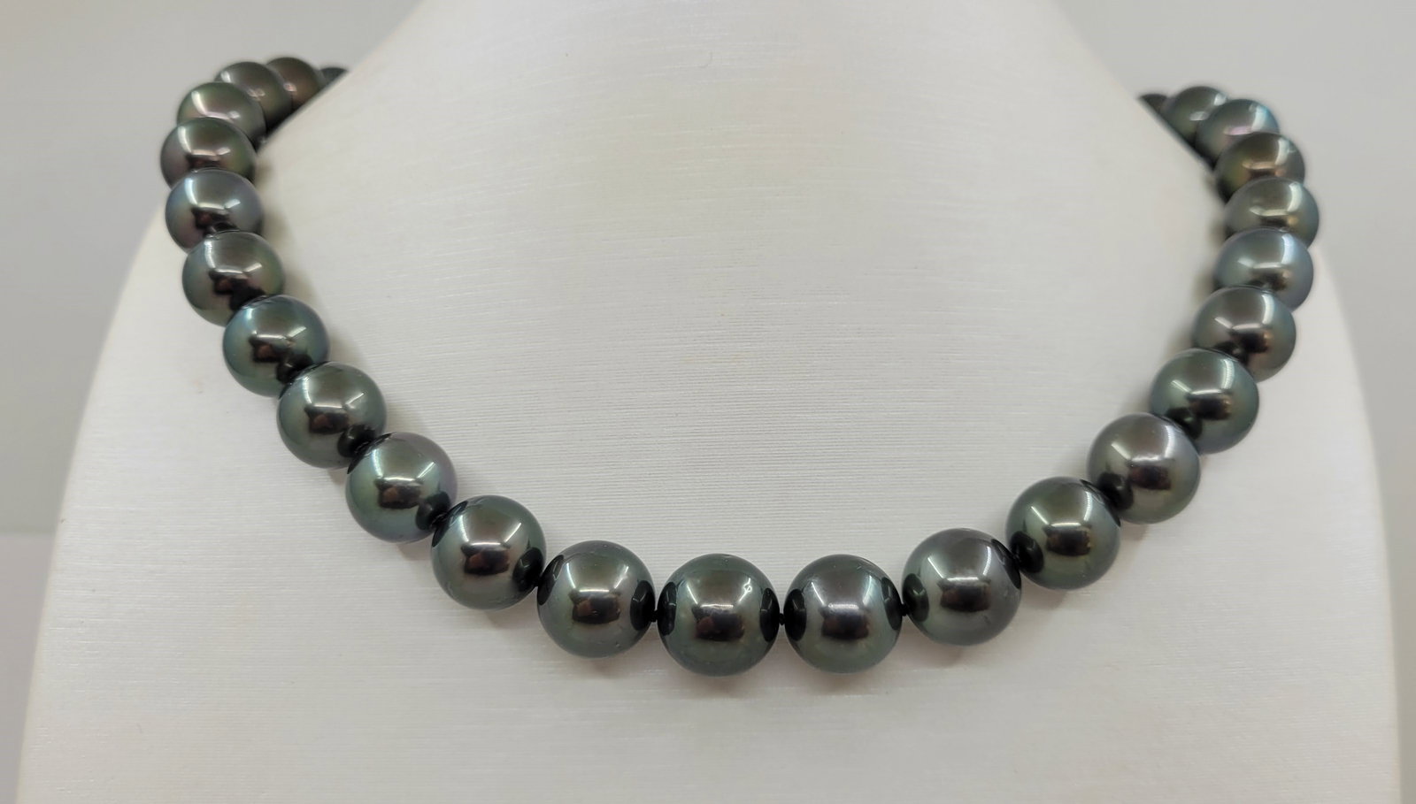 ALGT Certified Tahitian Pearls - Big Size - 10x12.2mm - Necklace (1 of 20)