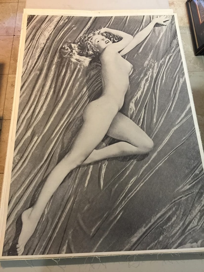 Marilyn Monroe - Classic Pose (r.1974's) US One Sheet Movie Poster LB (1 of 1)