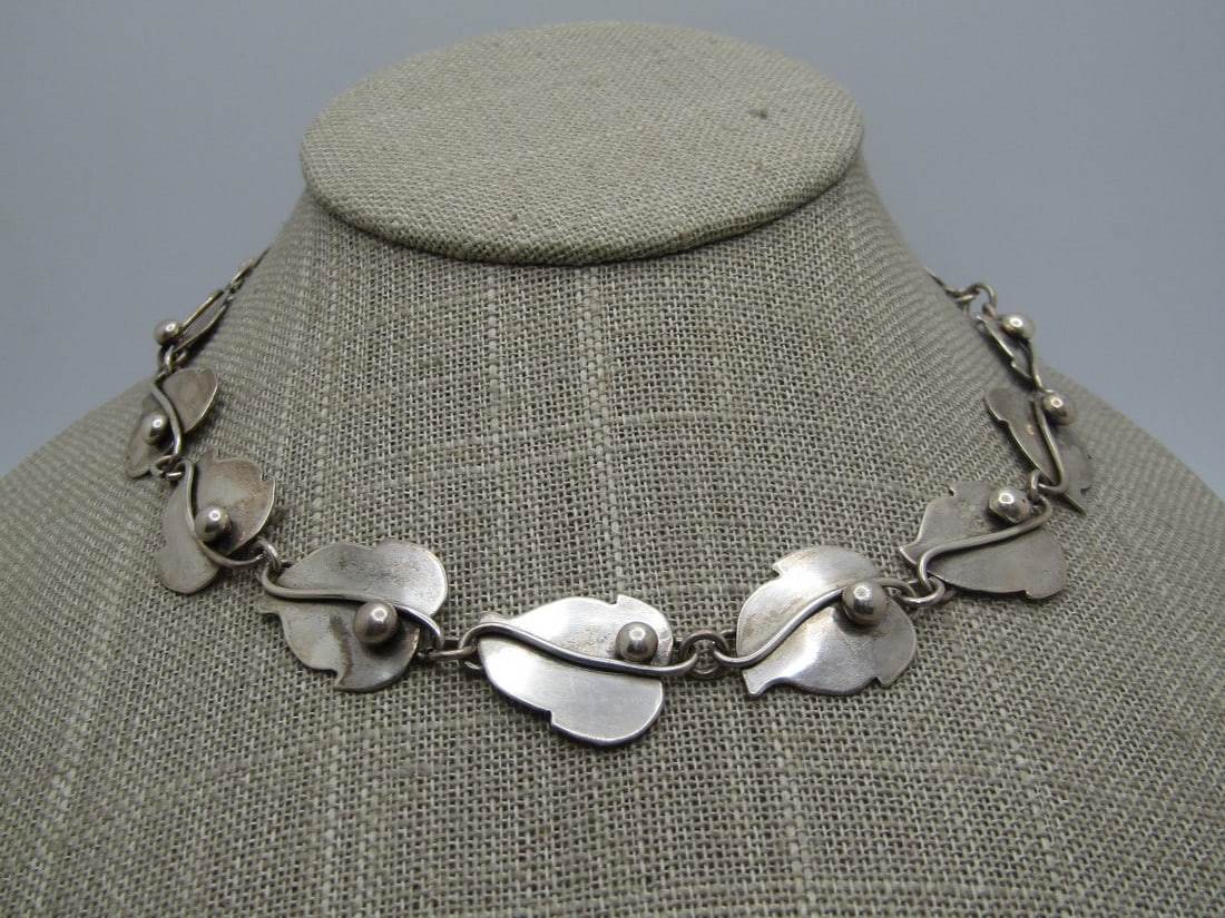 Vintage Sterling Silver Leaf Necklace, 24.5", Hook Clasp, 1940's-1950's (1 of 9)