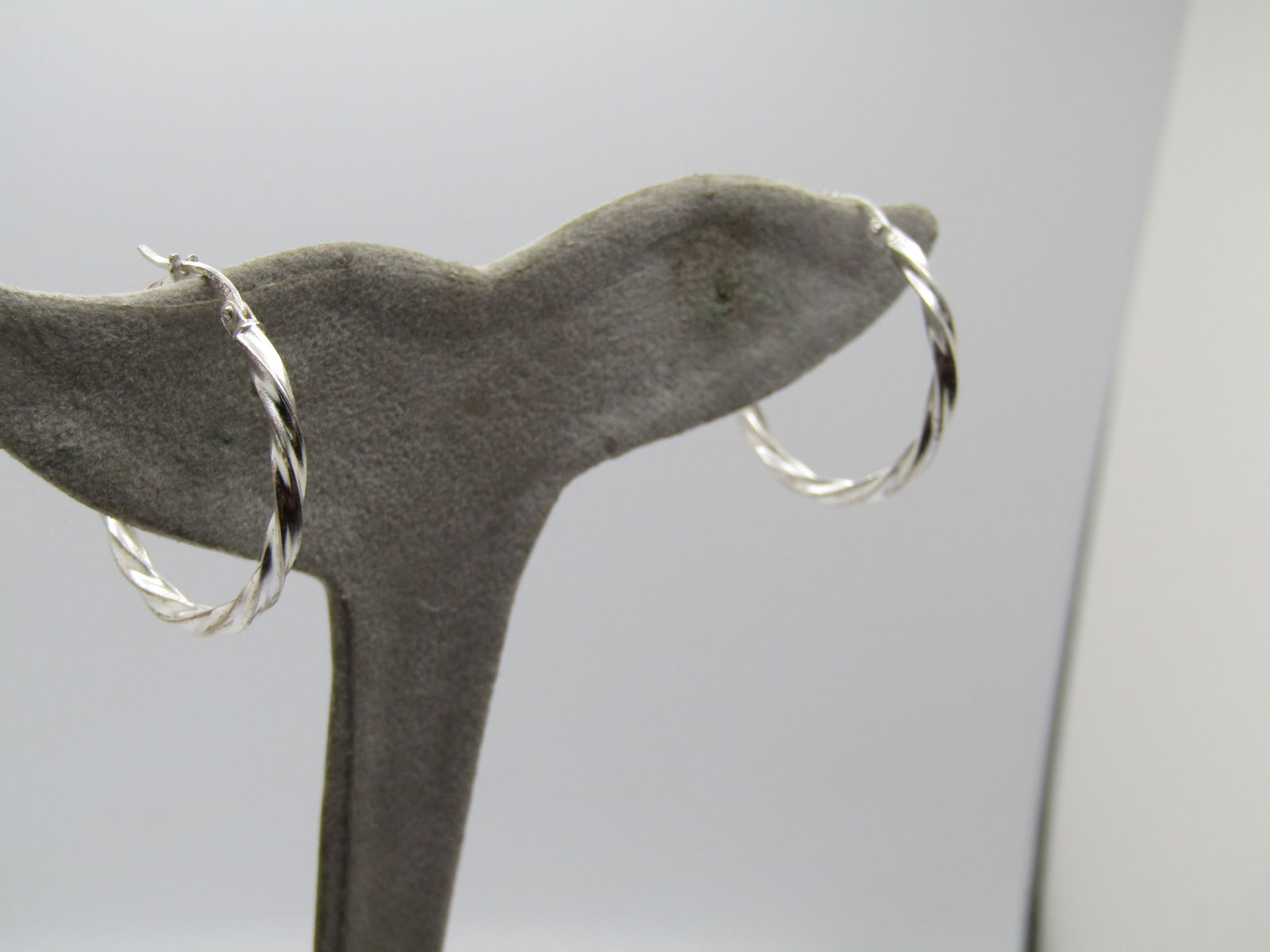 Vintage Sterilng Twisted Hoop Earrings, Pierced, 1", 1980's-1990's (1 of 5)
