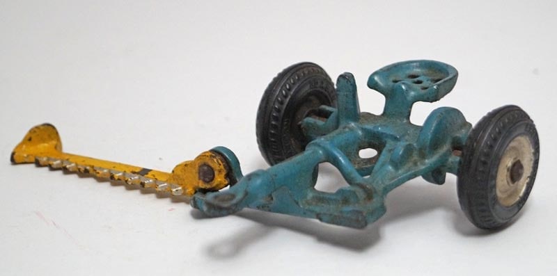 Antique Sickle Bar Mower Cast Iron Farm Toy (1 of 4)