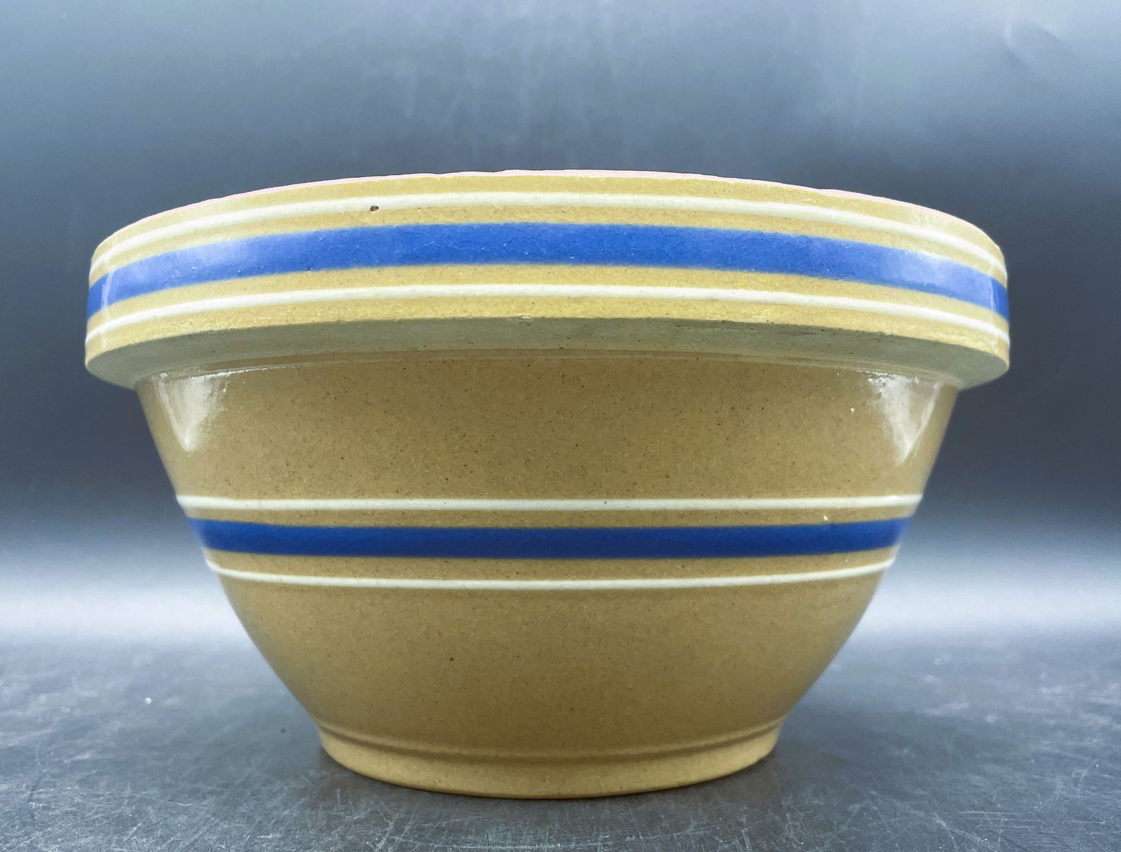 ANTIQUE FARMHOUSE YELLOWARE BANDED MIXING BOWL: Title: ANTIQUE FARMHOUSE YELLOWARE BANDED MIXING BOWL Date/Period: APPROX 1930-40'S Dimension: APPROX: 8" DIAMETER X 4.5 Material: YELLOWWARE Additional Information: ANTIQUE STONEWARE POTTERY YELLOWAR