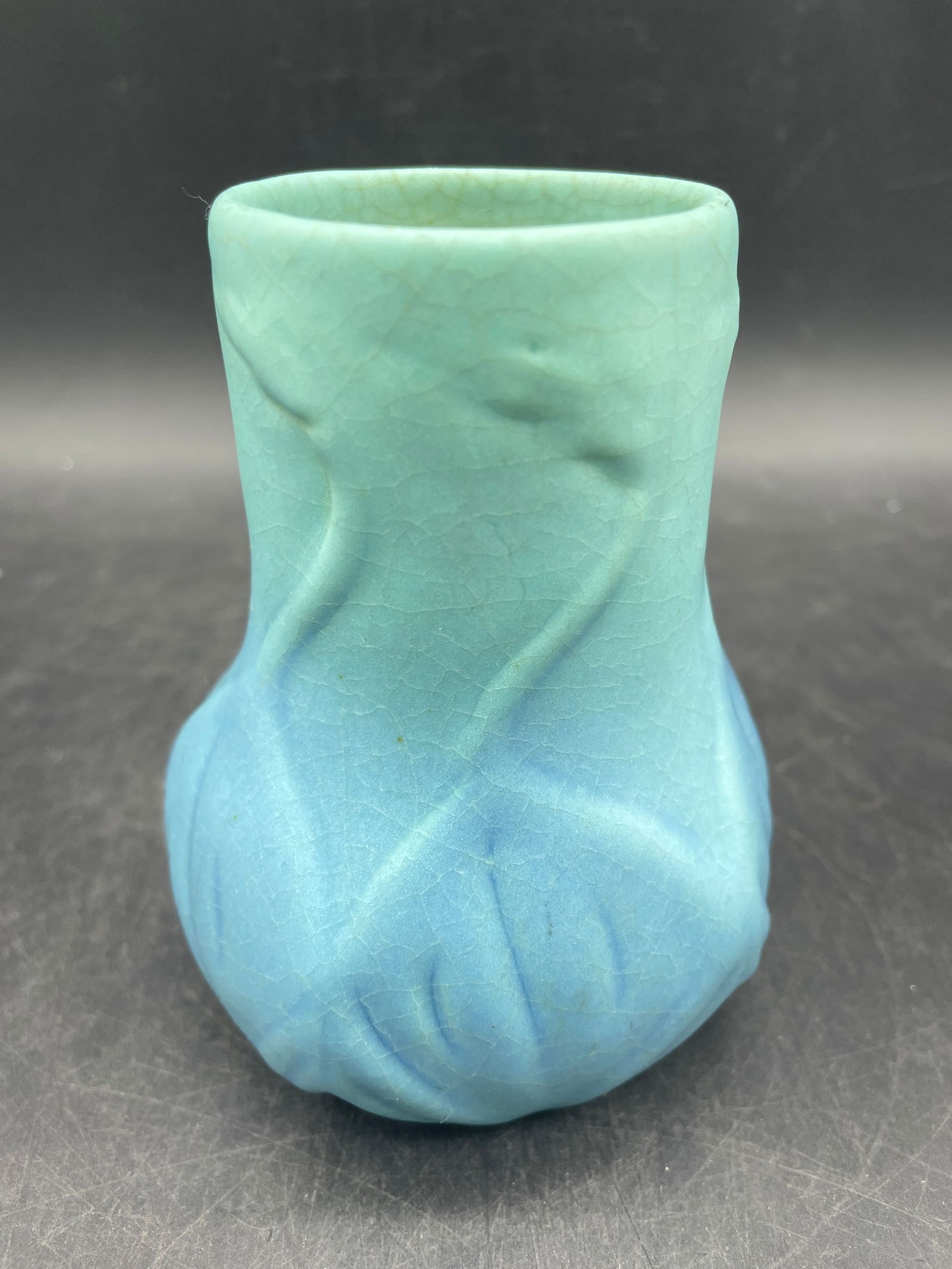 VAN BRIGGLE POTTERY TURQUOISE MING BLUE GREEN ONION BULB VASE (1 of 7)