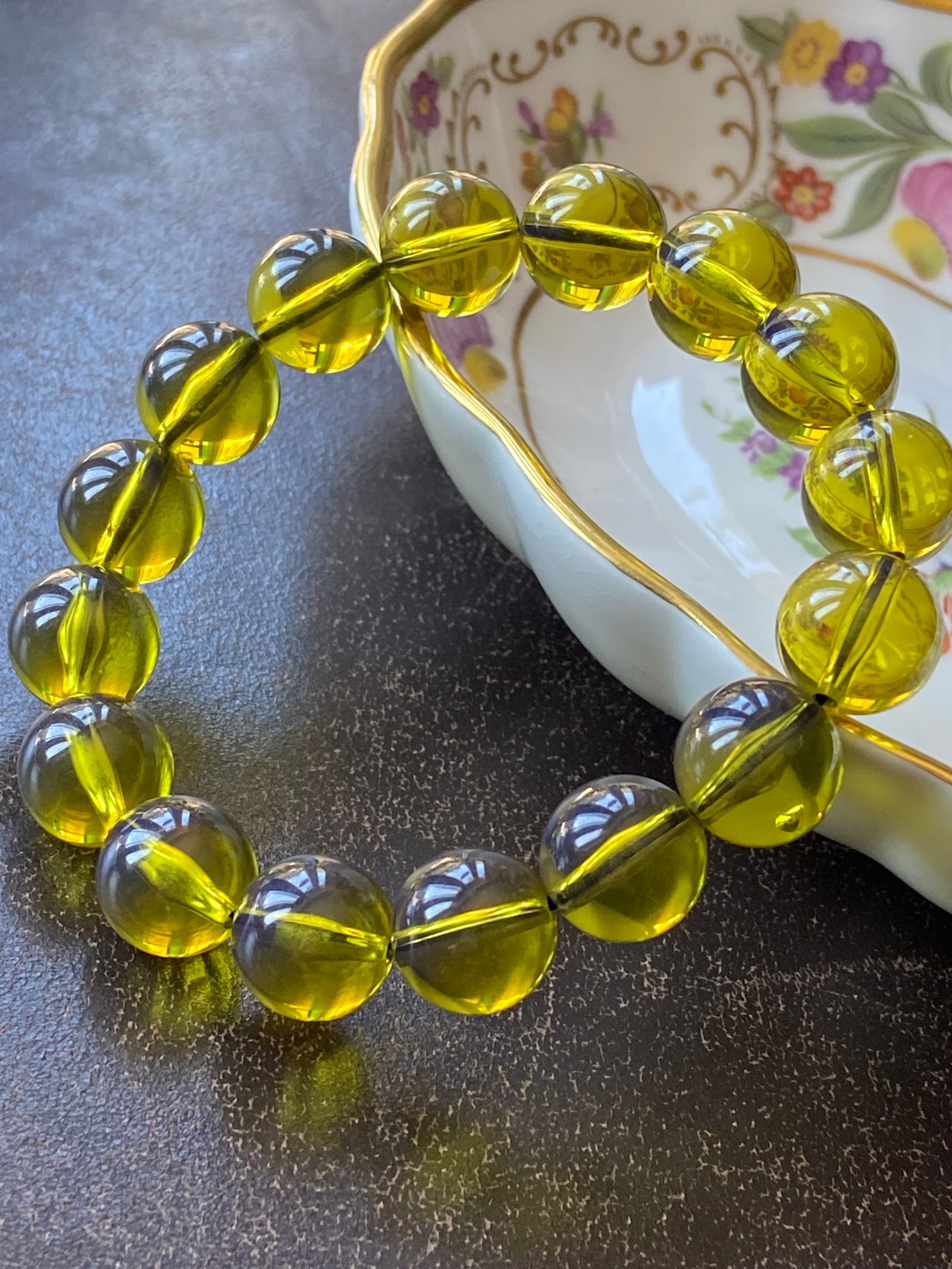 12mm Vintage Large Golden Blue Amber Bakelite Beads Bracelet (1 of 6)