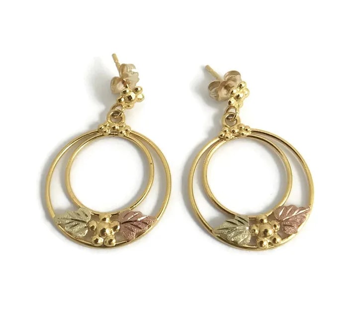 Vintage Circle Flower Leaf Dangle Drop Earrings in 10K Yellow Gold, 2.06 Grams (1 of 9)