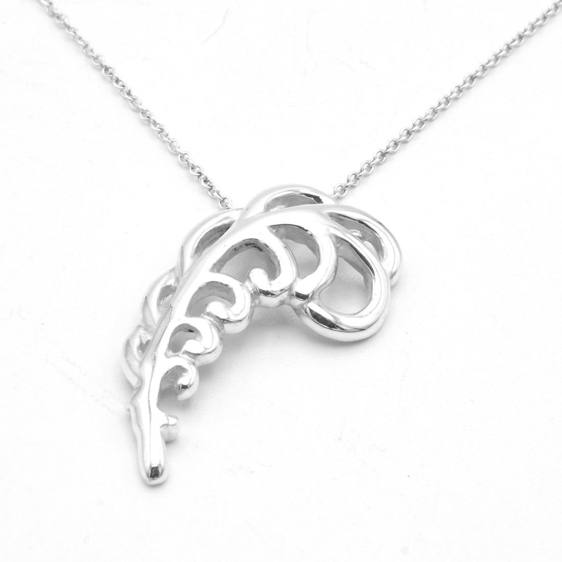 Tiffany & Co Leaf necklace (1 of 3)