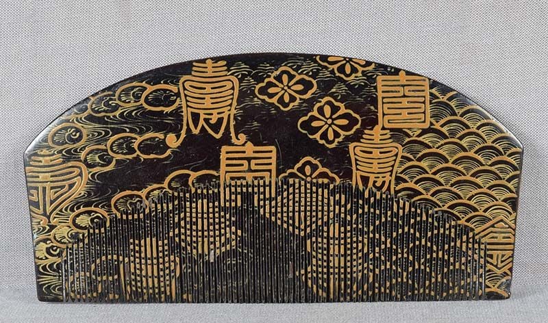 19c Japanese lacquer buffalo horn KUSHI hair COMB LONGEVITY characters (1 of 6)