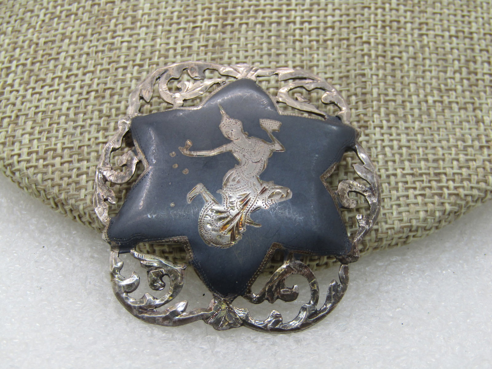 Vintage Sterling Siam Goddess Brooch, Star and filigree, 1.75" (1 of 7)