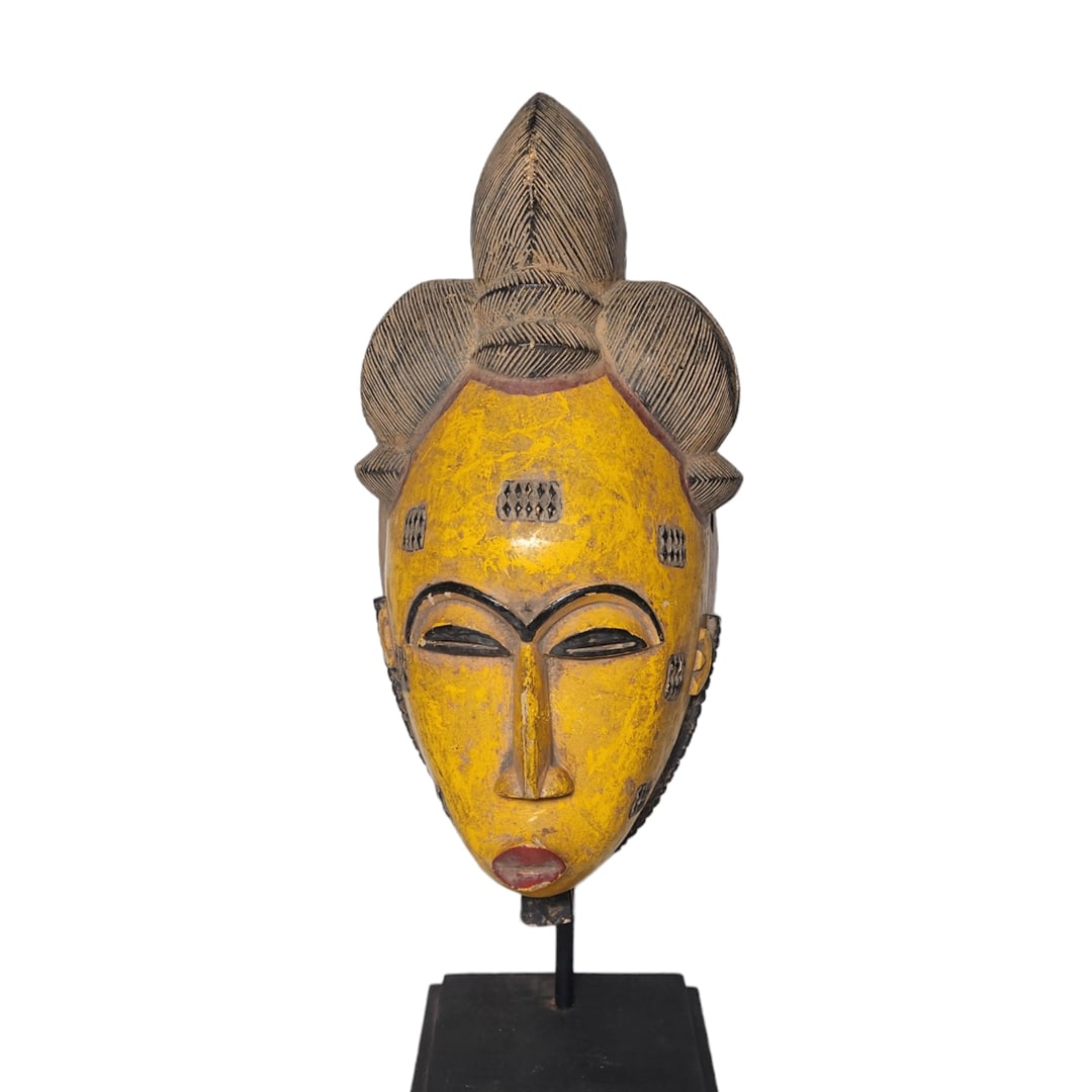 Baule Mask: Title: Baule Mask Date/Period: 20th Century Materials/Origin: Wood / Ivory Coast, Africa Dimension: 8in X 6in X 15in Reserve: $160.00 Shipping: Domestic: Flat-rate of $40.00 to anywhere within the con
