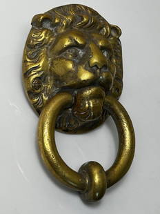 Antique Solid Thick Brass Door Knocker Form Lion Face Head Mask Circa 1920: Antique Solid Thick Brass Door Knocker Form Lion Face Head Mask Victorian Style 1 Large British Antique Heavy Solid Brass Door Knocker Form Of A Lion Face Head Mask. Add grandeur to your home or offic