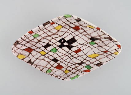 Aldo Londi for Bitossi. Mondrian dish in glazed stoneware with hand-painted checkered pattern.: Aldo Londi for Bitossi. Mondrian dish in glazed stoneware with hand-painted checkered pattern. Italian design, 1960s. Measures: 26 x 15 x 5 cm. In excellent condition. Signed. Reserve: $490.00 Shippin