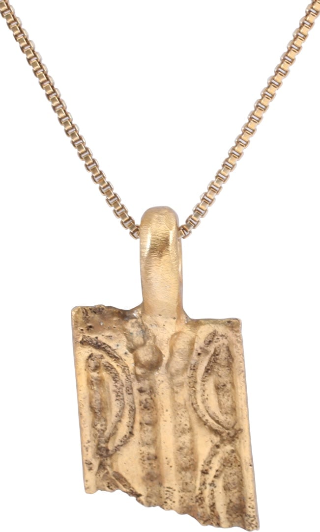 RARE VIKING WOMAN WARRIOR’S BRACELET PENDANT NECKLACE. (1 of 5)