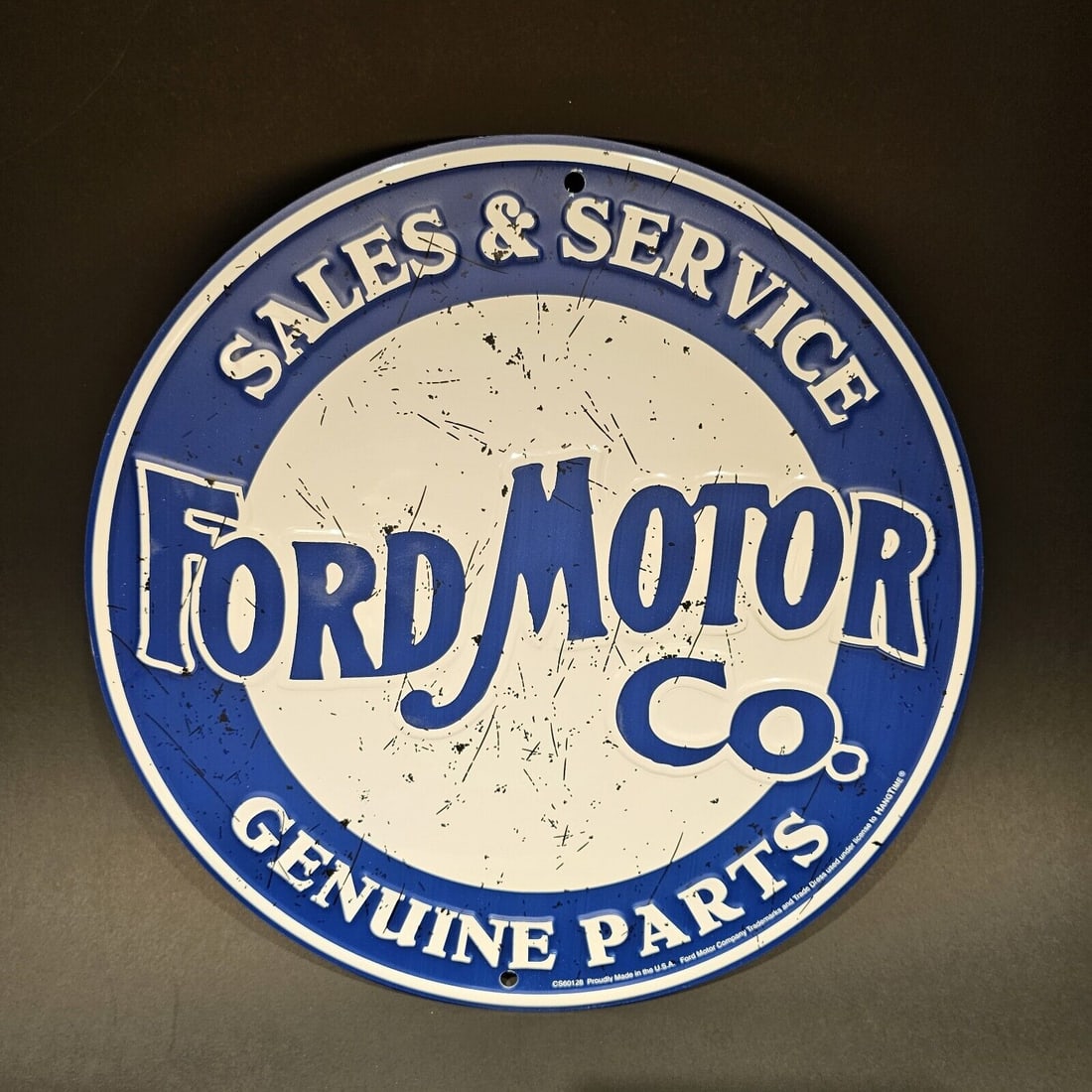 Round Metal Ford Sign Plaque (1 of 17)
