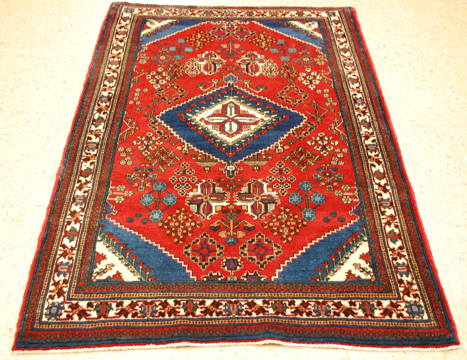 Persian SAROUK RUG 3'8" x 6' (1 of 10)