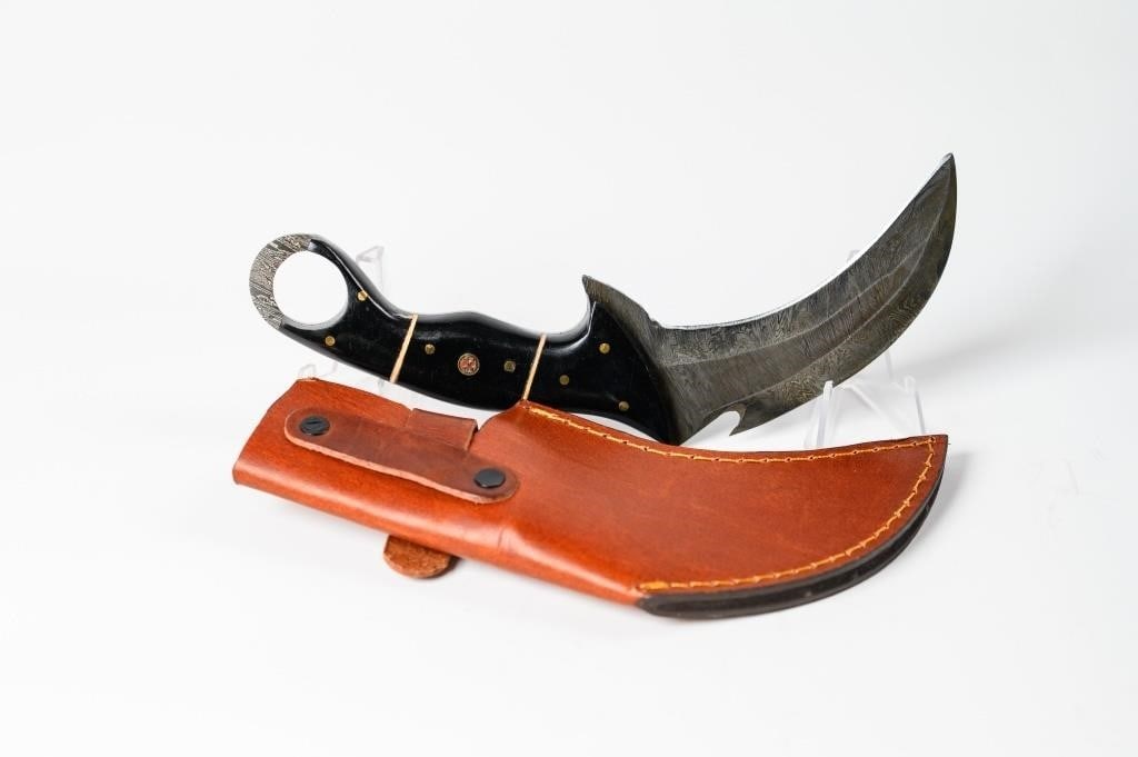 Damascus steel with wood handle, 5" blade, 9" knife (1 of 7)