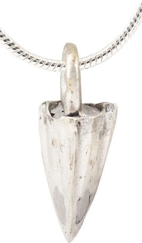 ROMAN ARROWHEAD PENDANT NECKLACE, 3rd-5th C. AD (1 of 3)