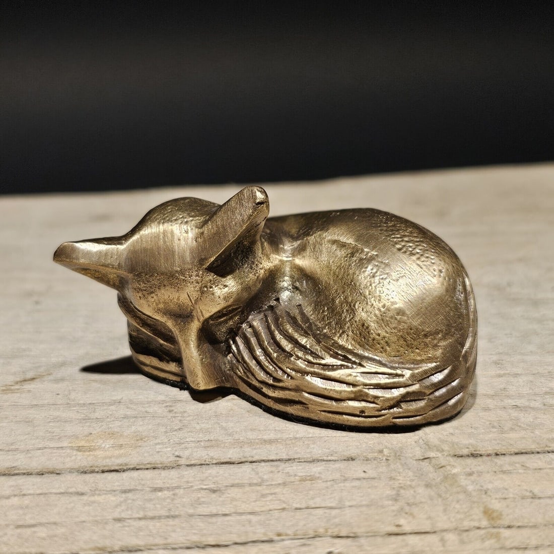 Brass Fox Paperweight Desk Statue: Very accurate and well made reproduction of an antique paperweight. All solid brass, darkened to look old. Certainly easy to wonder its age Reserve: $20.00 Shipping: Domestic: Flat-rate of $5.00 to an