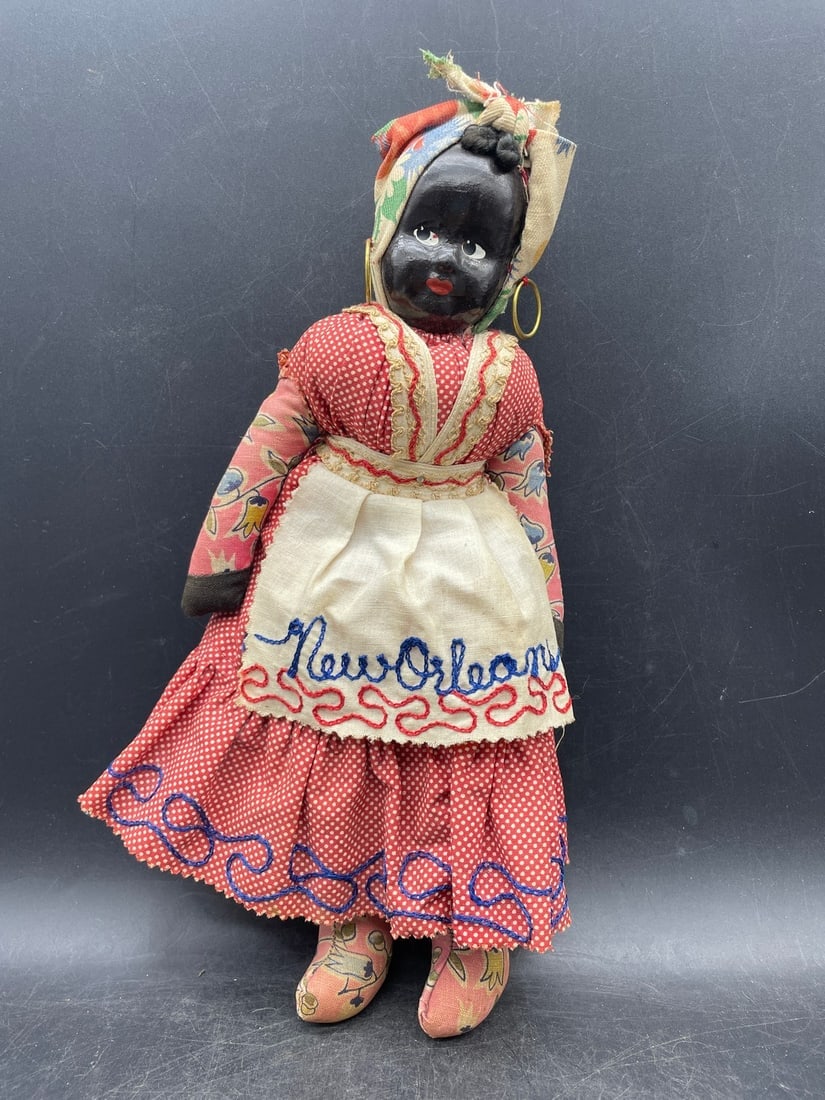 VINTAGE BLACK AMERICANA NEW ORLEANS SOUVENIR DOLL: Title: VINTAGE BLACK AMERICANA NEW ORLEANS SOUVENIR DOLL Date/Period: unknown Dimension: approx: 11" Material: mixed materials Additional Information: I believe she has a paper mache face, but I am no