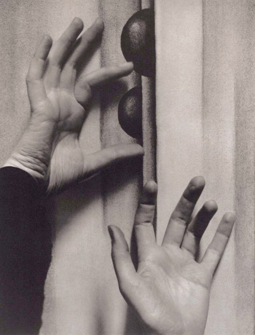 ALFRED STIEGLITZ- Georgia O’Keeffe, 1919 (Hands) (1 of 1)