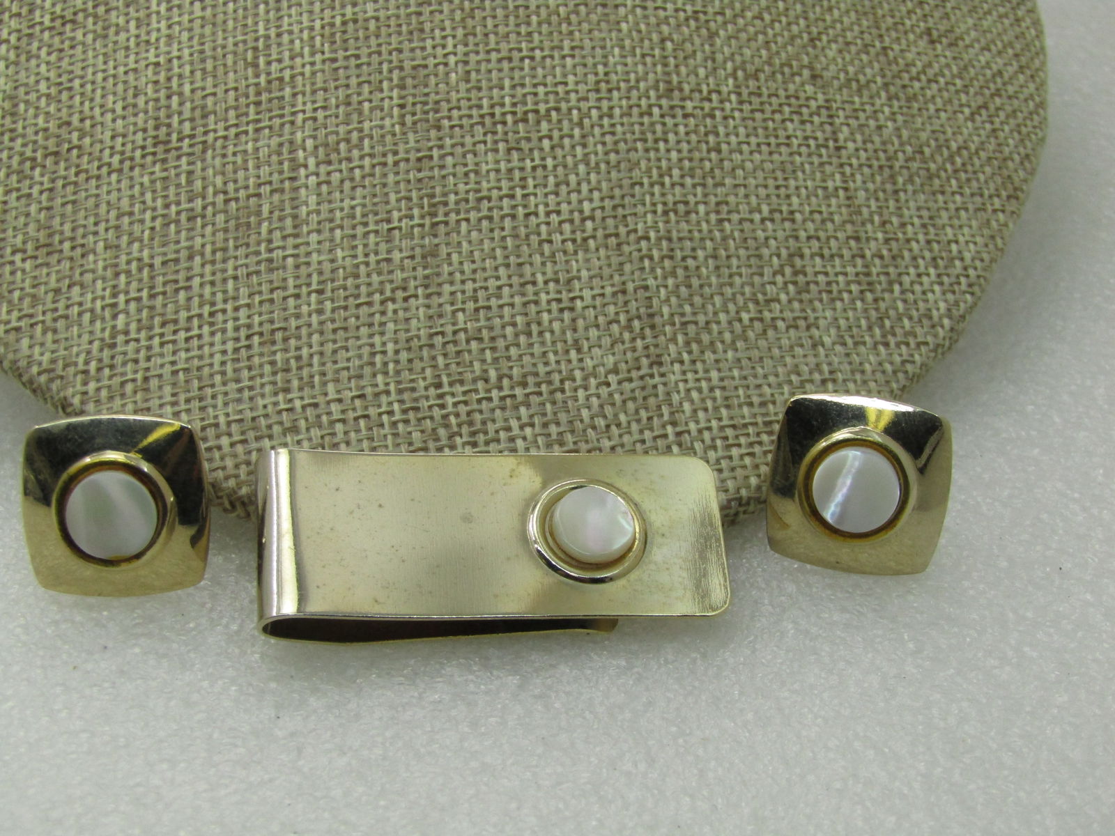 Vintage Men's MOP Tie Bar Cufflinks Set, 1960's, Gold Tone (1 of 5)