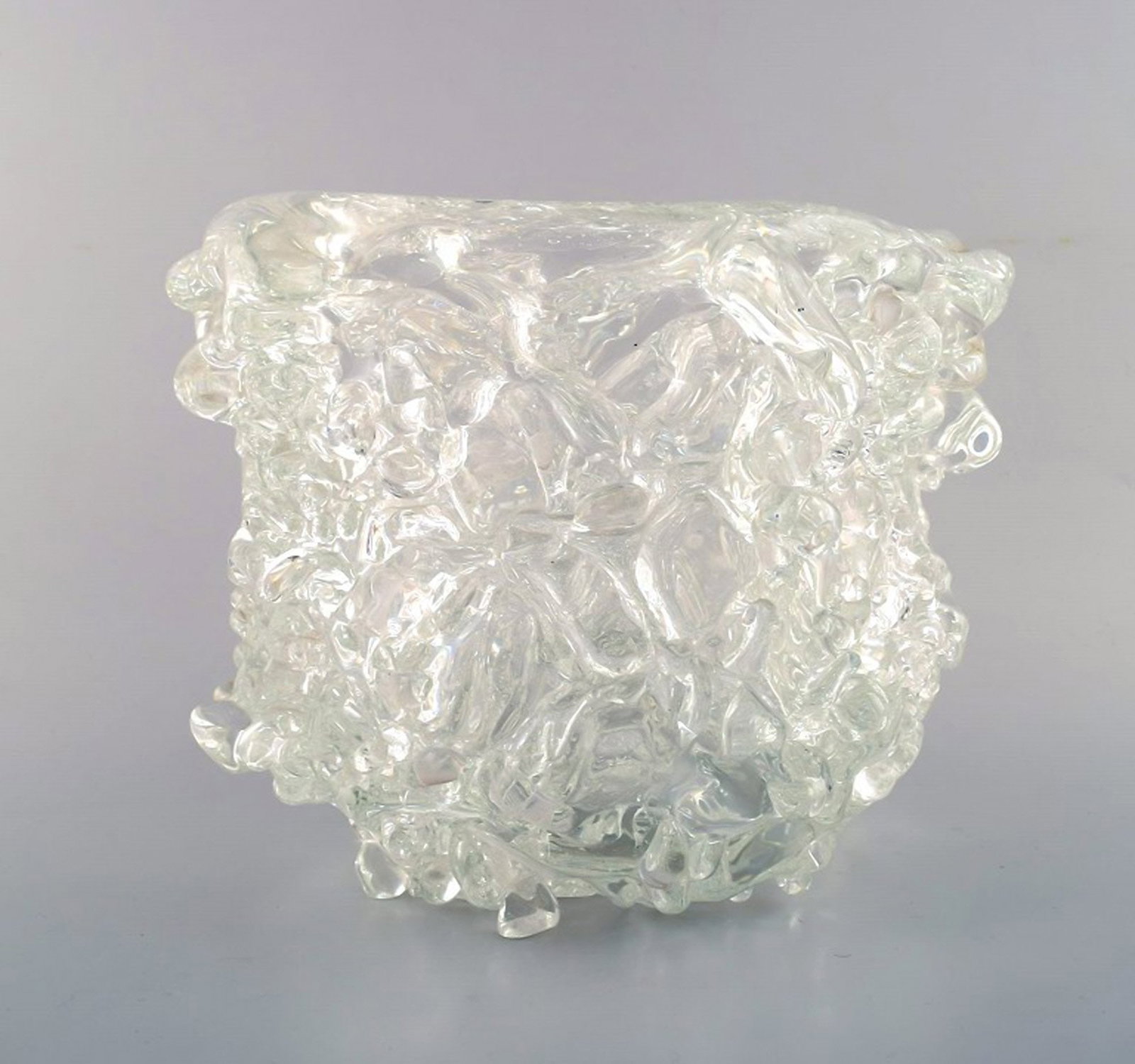 Per L?tken for Holmegaard (Denmark). Unique glass bowl in clear art glass. mid 20th century.: Title: Per Lütken for Holmegaard (Denmark). Unique glass bowl in clear art glass. mid 20th century. Description: Per Lütken for Holmegaard (Denmark). Unique glass bowl in clear art glass. mi