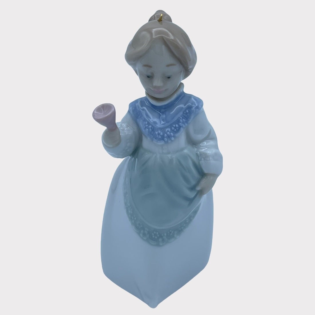 Vintage Lladro Christmas Figurine Mrs Claus, Ornaments 1992 Spain: Title: Vintage Lladro Christmas Figurine Mrs Claus, Ornaments 1992 Spain Description: Vintage Lladro Daisa Christmas Figurine Mrs Claus, Ornaments 1992 Spain Hand made Hand Painted Brand: Lladro Heigh