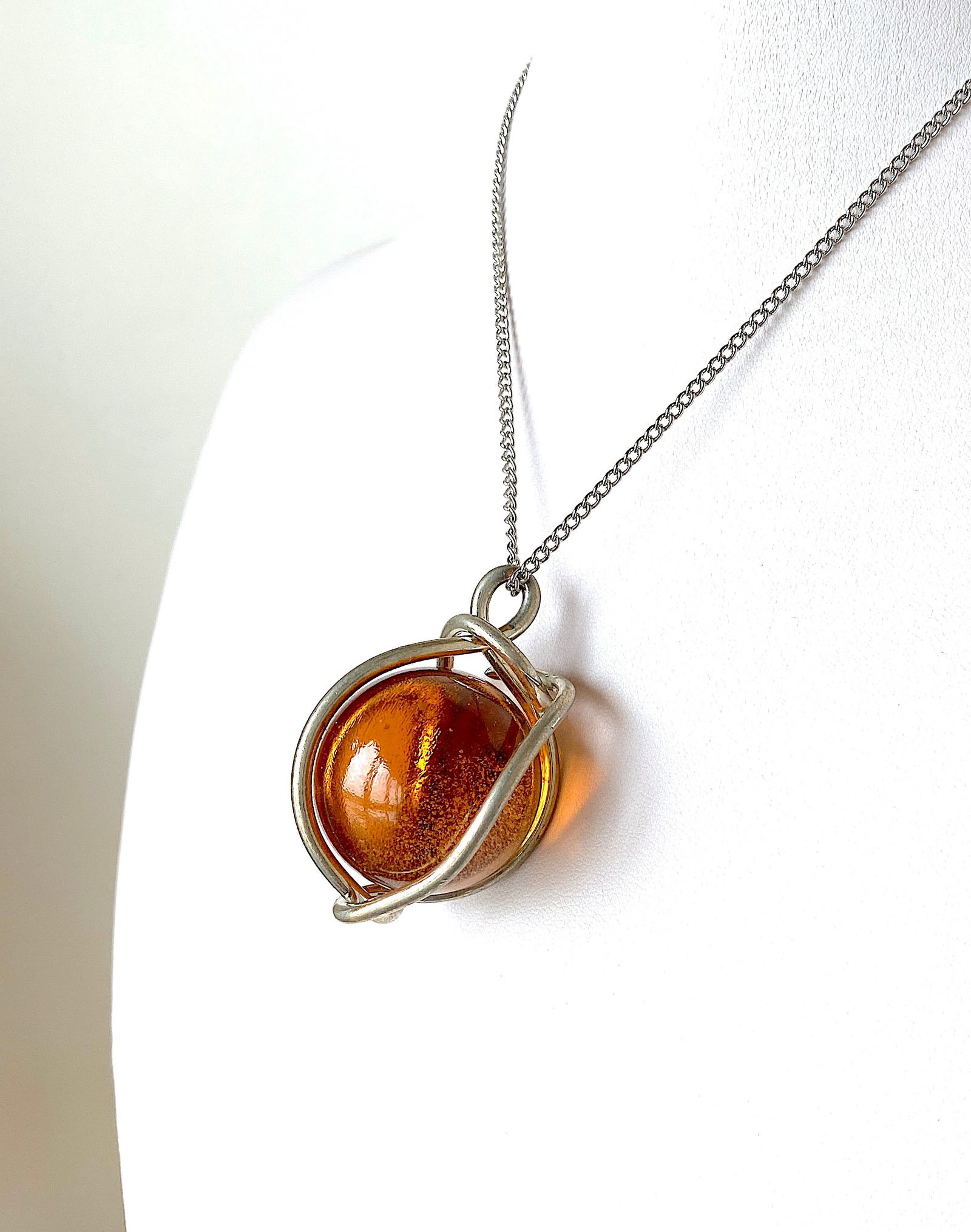 Unique and Exquisite Amber Pendant with chain, shaped like a Ball (1 of 9)