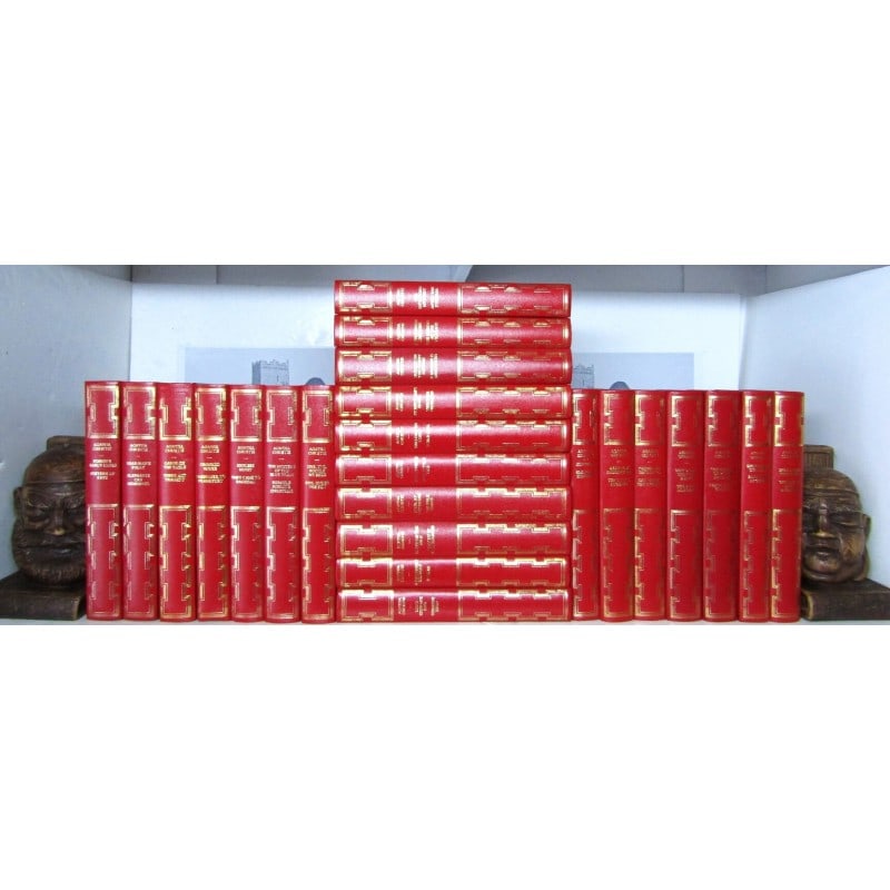 Agatha Christie 24 Volume Set (1 of 8)