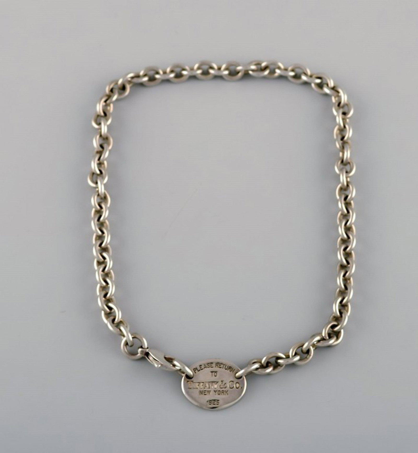 Tiffany & Company (New York). Necklace with pendant in sterling silver. 1960's. (1 of 4)