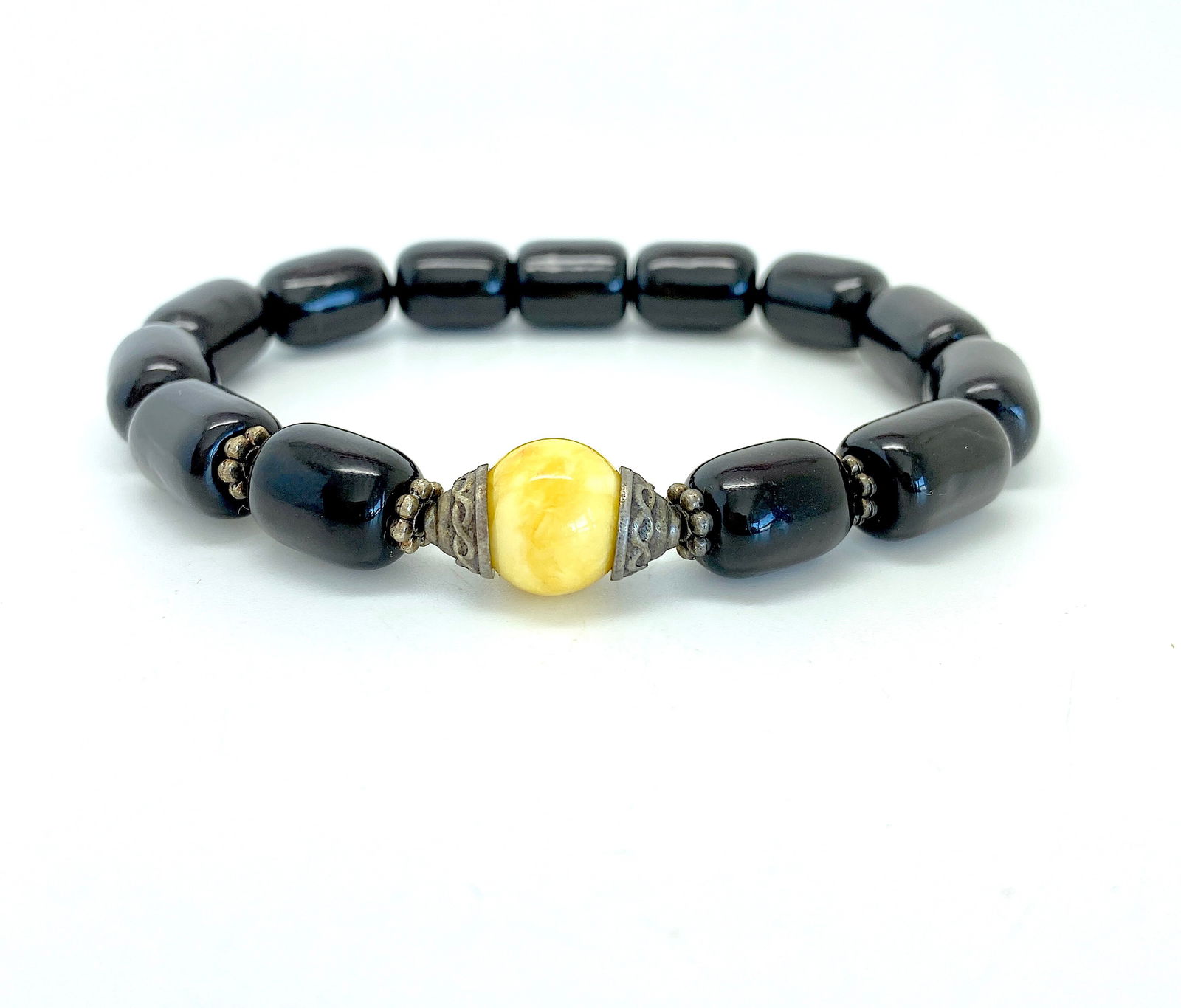 Impressive Amber Bracelet made from Barrel shaped Amber beads (1 of 7)
