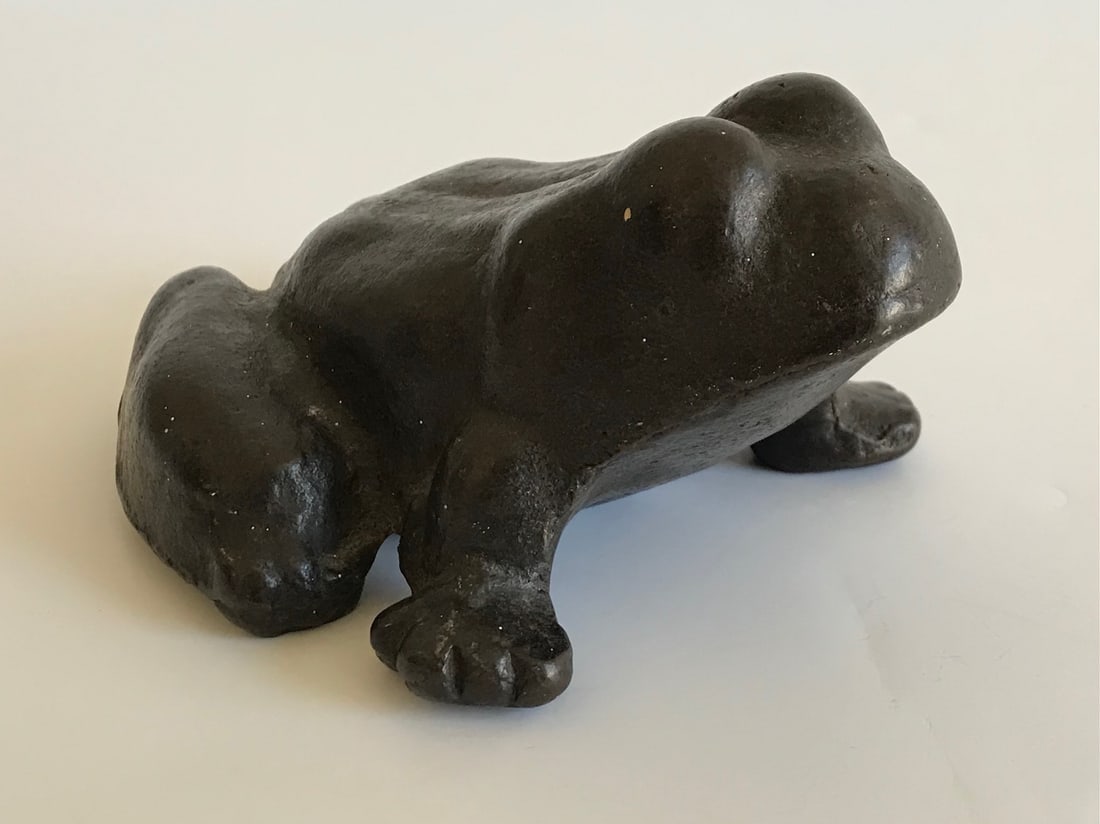 Cast Iron Frog: Nice Victorian era cast iron frog with a good old painted surface. Measures 4” wide and 5.5” long; weighs 5.5 lbs. No condition issues. Shipping: Domestic: Flat-rate of $30.00 to anywhere