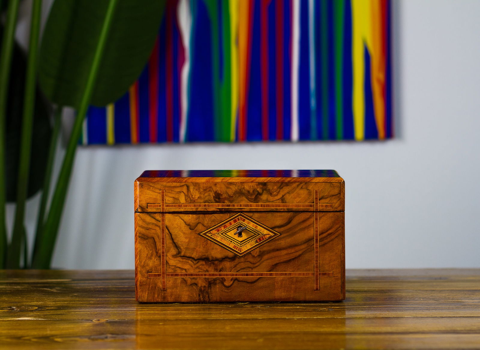 Figured Walnut Tea Caddy 1880 (1 of 11)