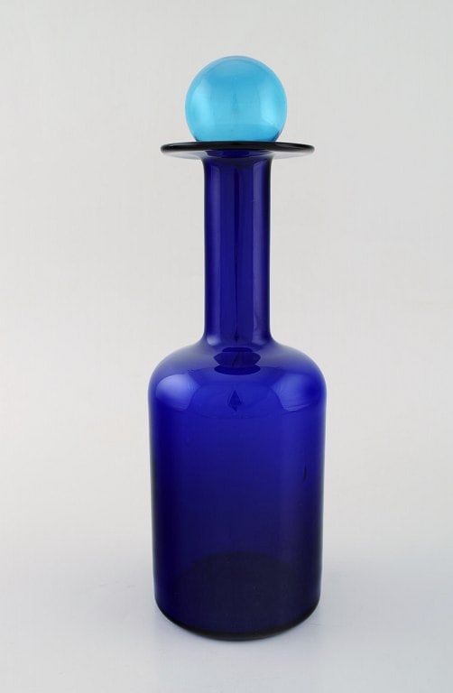 Otto Brauer for Holmegaard. Large vase / bottle in blue art glass with blue ball. 1960's.: Otto Brauer for Holmegaard. Large vase / bottle in blue art glass with blue ball. 1960's. Measures: 29.5 x 9.5 cm (incl. Ball). In perfect condition. Reserve: $448.00 Shipping: Domestic: Shipping rate