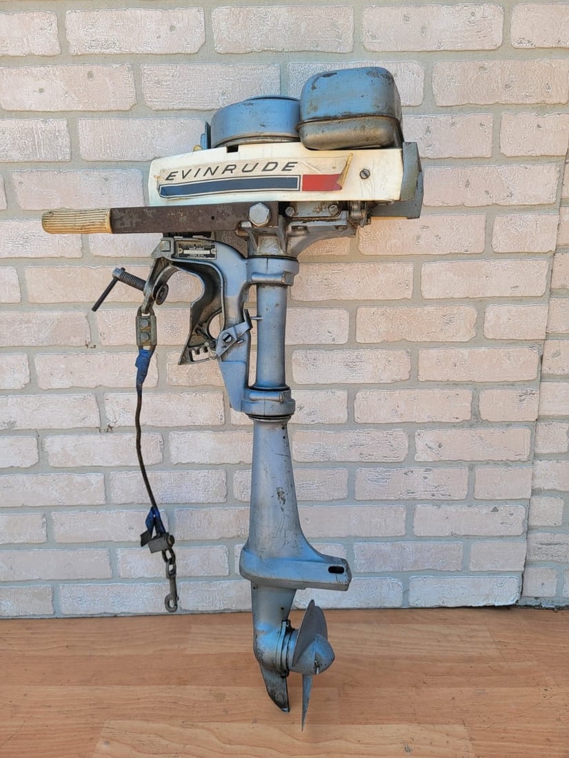 Vintage Nautical 1968 Evinrude Mate Model 1802S Outboard Boat Motor Engine (1 of 10)