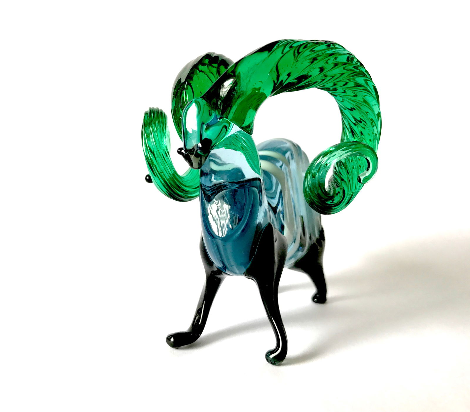 figurine of wether with emerald horns hand blown glass 9x8cm (1 of 6)